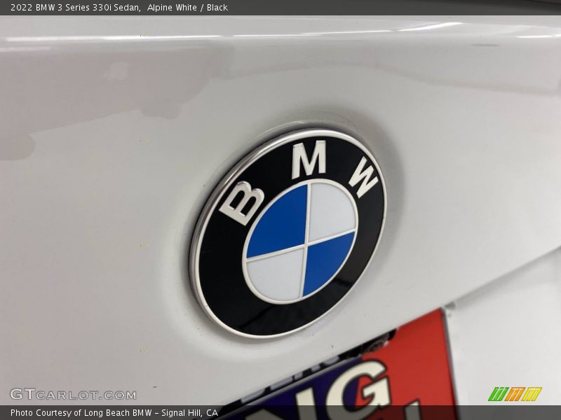 Alpine White / Black 2022 BMW 3 Series 330i Sedan