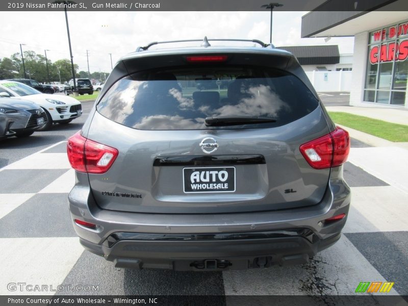 Gun Metallic / Charcoal 2019 Nissan Pathfinder SL
