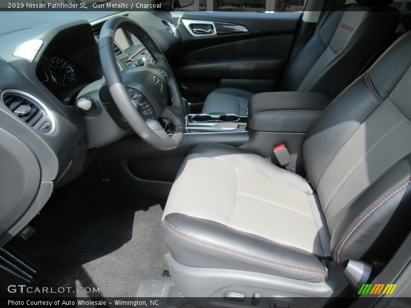 Gun Metallic / Charcoal 2019 Nissan Pathfinder SL