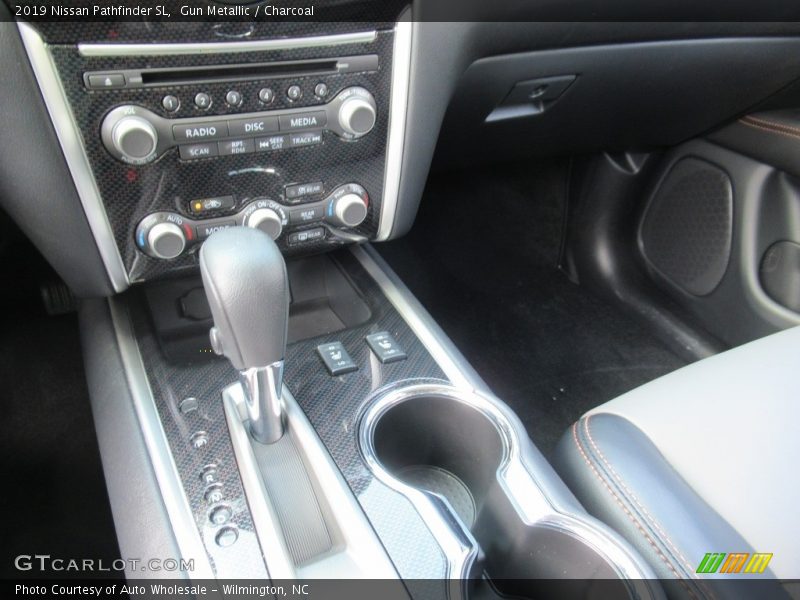 Gun Metallic / Charcoal 2019 Nissan Pathfinder SL