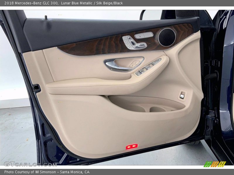 Lunar Blue Metallic / Silk Beige/Black 2018 Mercedes-Benz GLC 300