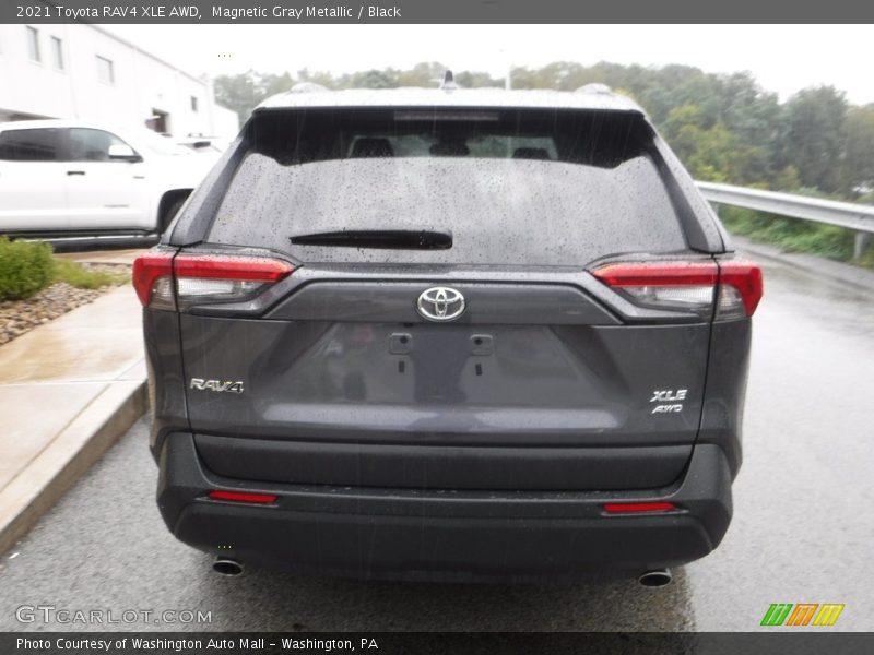 Magnetic Gray Metallic / Black 2021 Toyota RAV4 XLE AWD