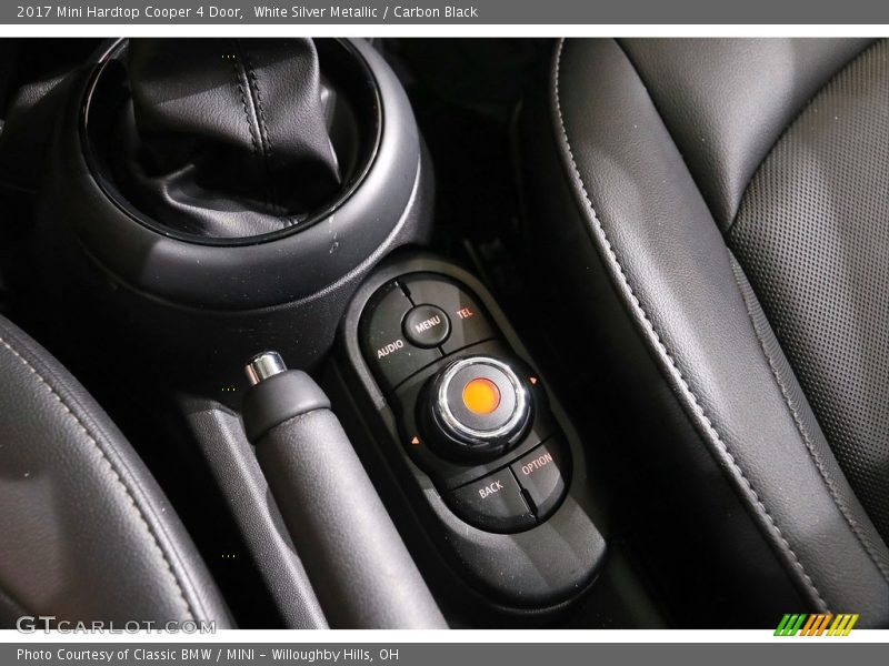 White Silver Metallic / Carbon Black 2017 Mini Hardtop Cooper 4 Door