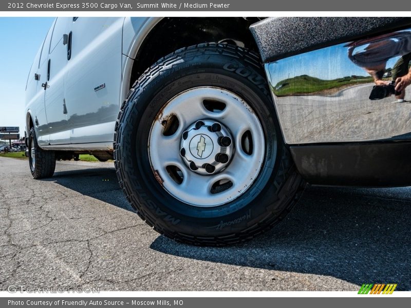 Summit White / Medium Pewter 2012 Chevrolet Express 3500 Cargo Van