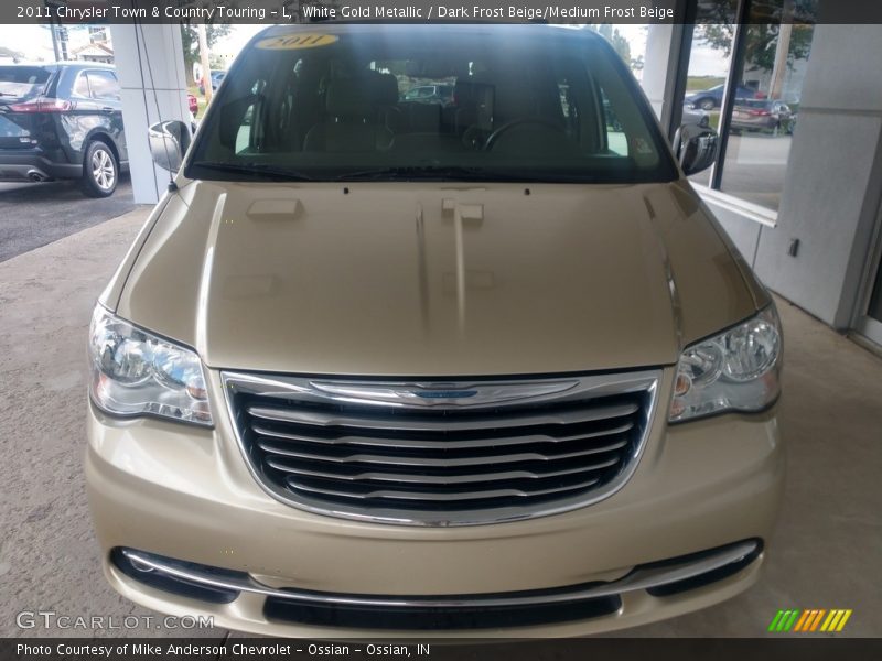White Gold Metallic / Dark Frost Beige/Medium Frost Beige 2011 Chrysler Town & Country Touring - L