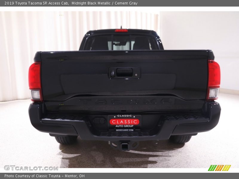 Midnight Black Metallic / Cement Gray 2019 Toyota Tacoma SR Access Cab