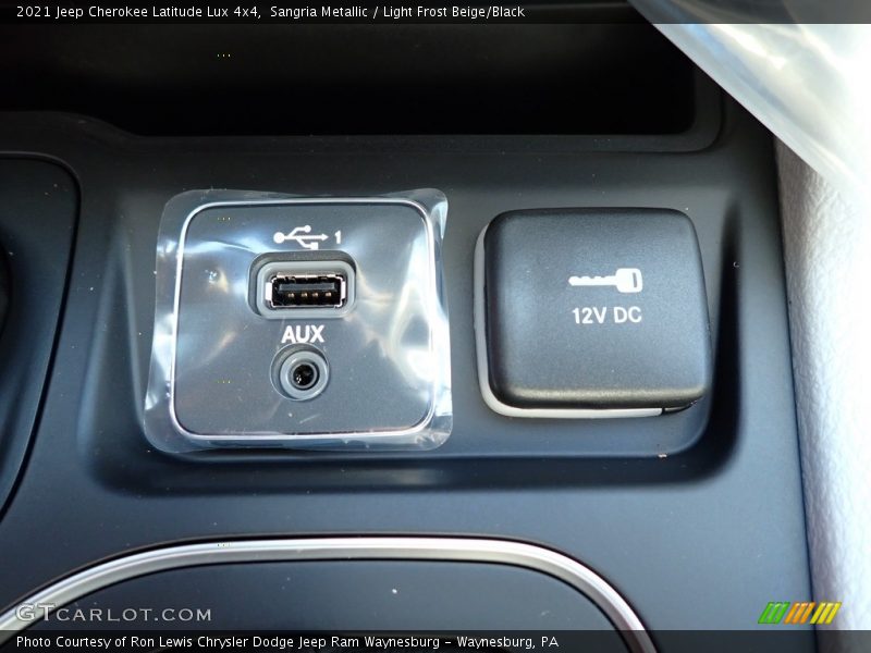 Sangria Metallic / Light Frost Beige/Black 2021 Jeep Cherokee Latitude Lux 4x4