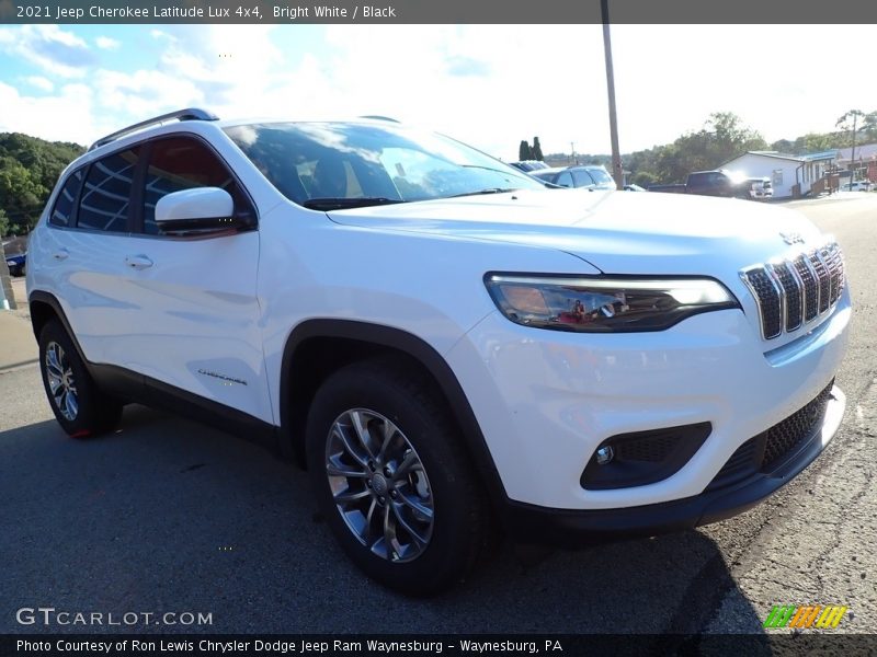 Bright White / Black 2021 Jeep Cherokee Latitude Lux 4x4