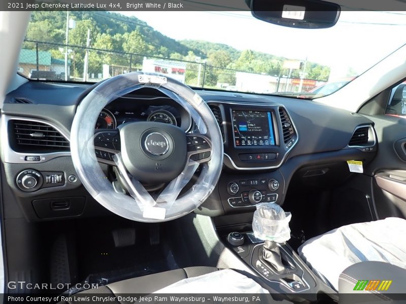 Bright White / Black 2021 Jeep Cherokee Latitude Lux 4x4