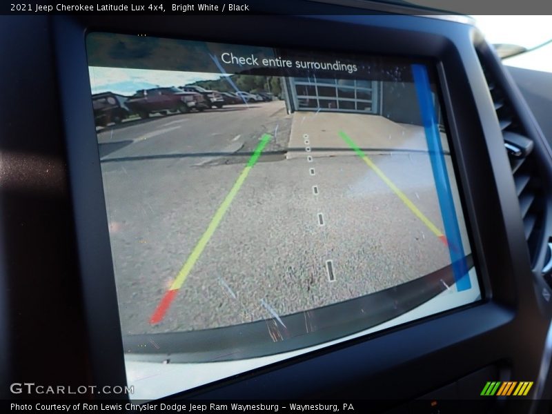 Bright White / Black 2021 Jeep Cherokee Latitude Lux 4x4