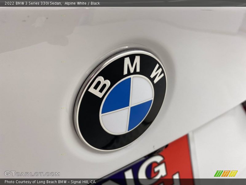 Alpine White / Black 2022 BMW 3 Series 330i Sedan