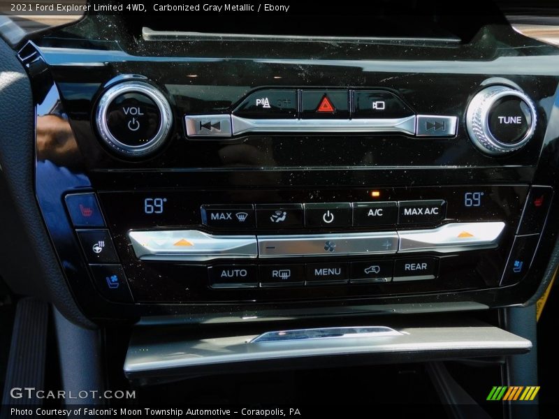 Carbonized Gray Metallic / Ebony 2021 Ford Explorer Limited 4WD