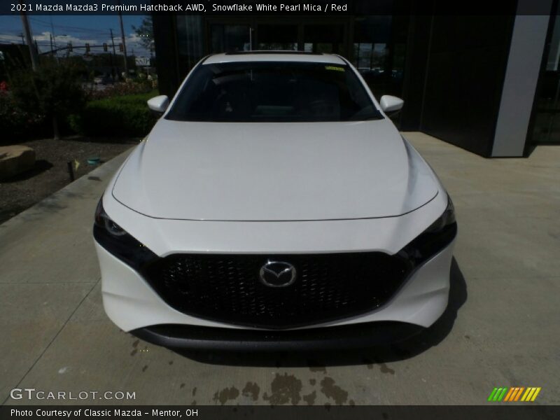 Snowflake White Pearl Mica / Red 2021 Mazda Mazda3 Premium Hatchback AWD