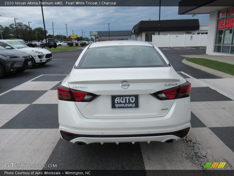 Pearl White Tricoat / Charcoal 2020 Nissan Altima Platinum AWD