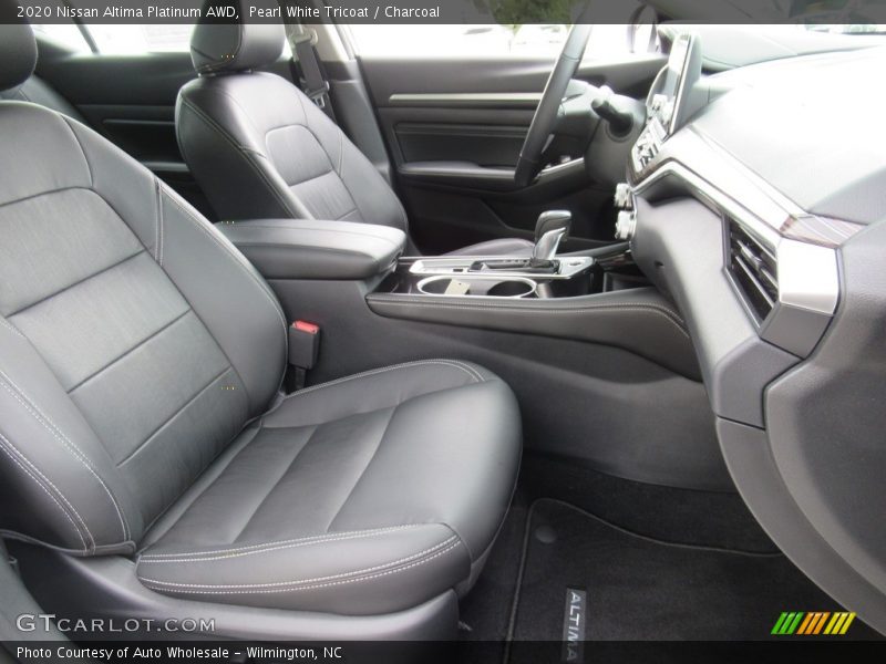 Pearl White Tricoat / Charcoal 2020 Nissan Altima Platinum AWD