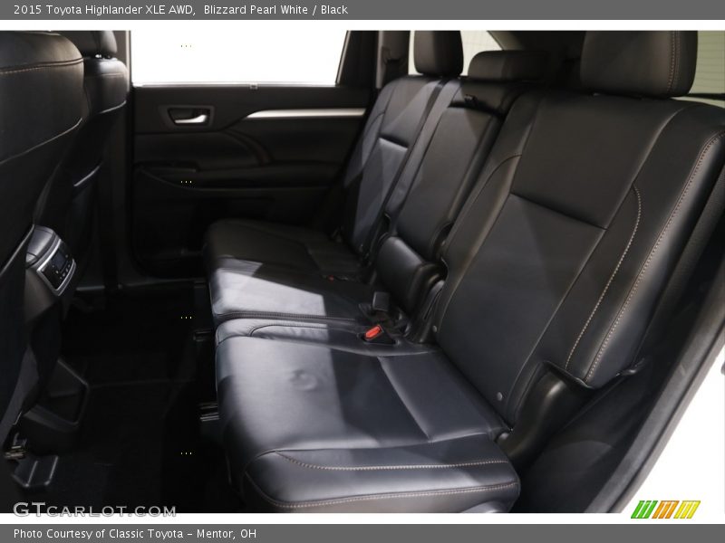 Blizzard Pearl White / Black 2015 Toyota Highlander XLE AWD