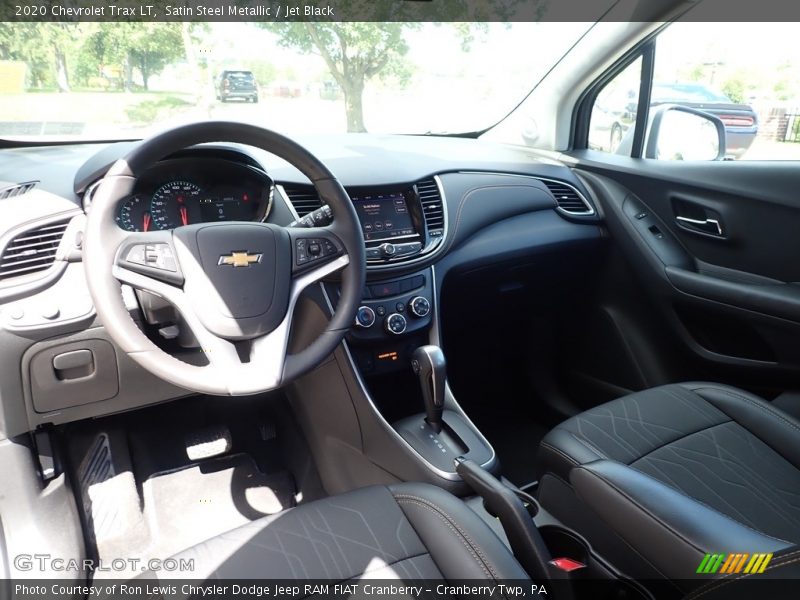 Satin Steel Metallic / Jet Black 2020 Chevrolet Trax LT