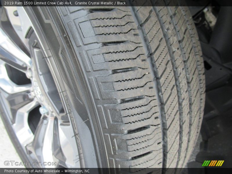 Granite Crystal Metallic / Black 2019 Ram 1500 Limited Crew Cab 4x4