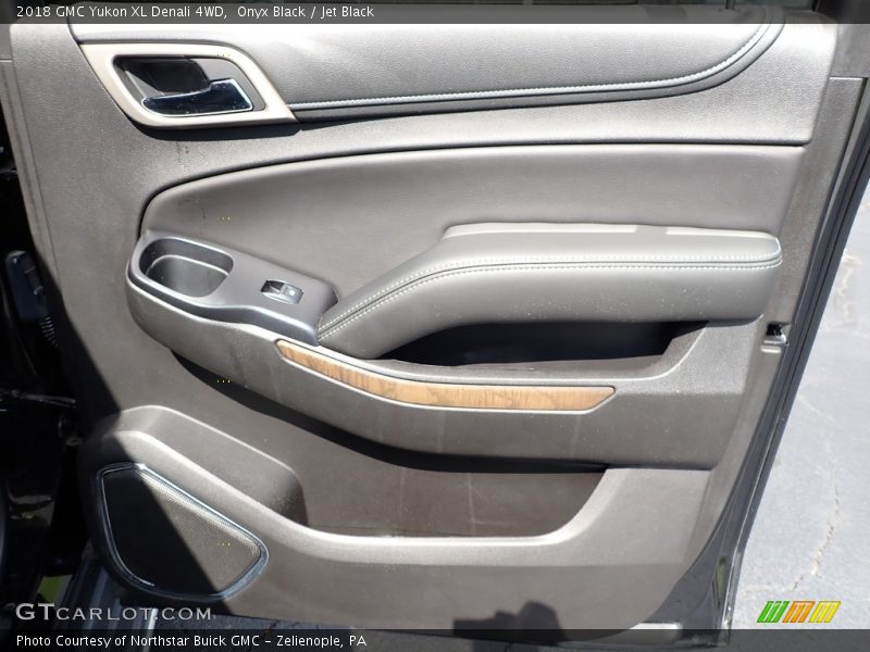 Onyx Black / Jet Black 2018 GMC Yukon XL Denali 4WD