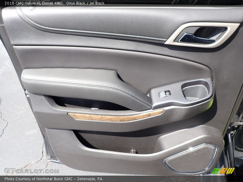 Onyx Black / Jet Black 2018 GMC Yukon XL Denali 4WD