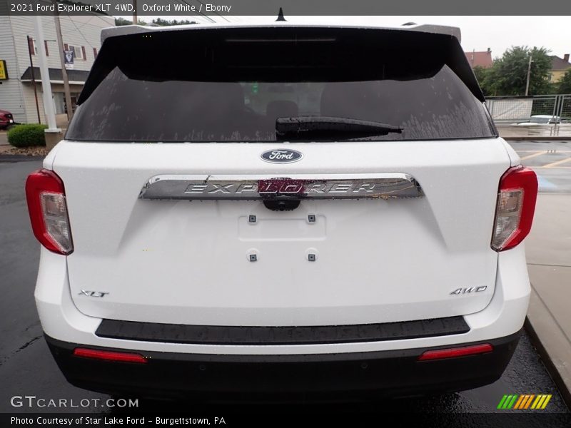 Oxford White / Ebony 2021 Ford Explorer XLT 4WD