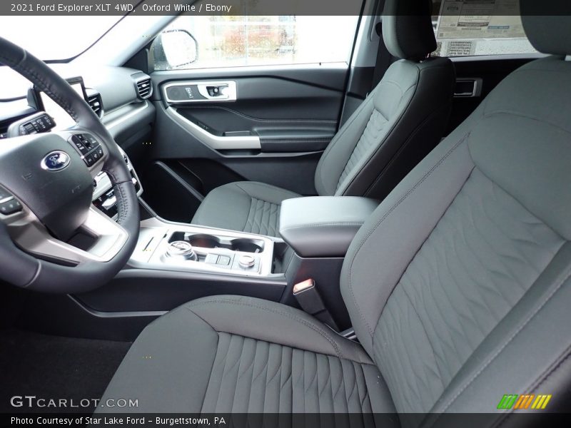 Oxford White / Ebony 2021 Ford Explorer XLT 4WD