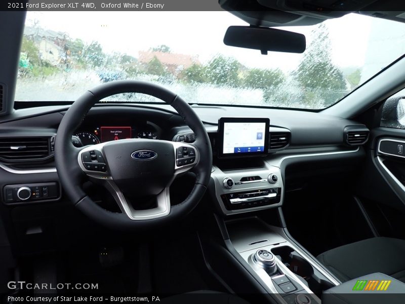 Oxford White / Ebony 2021 Ford Explorer XLT 4WD