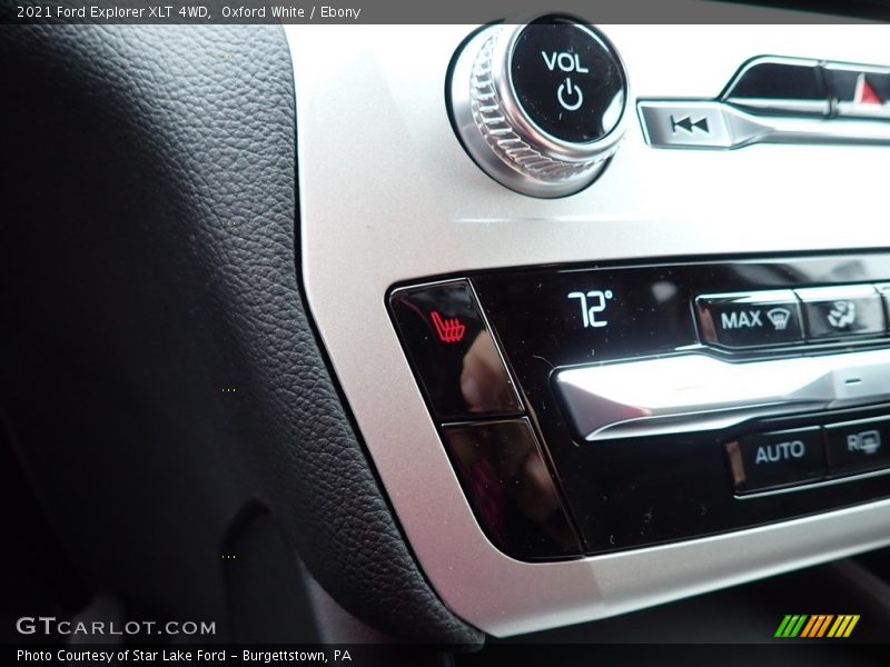 Oxford White / Ebony 2021 Ford Explorer XLT 4WD