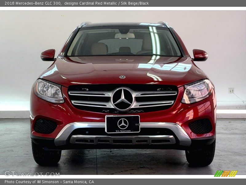 designo Cardinal Red Metallic / Silk Beige/Black 2018 Mercedes-Benz GLC 300