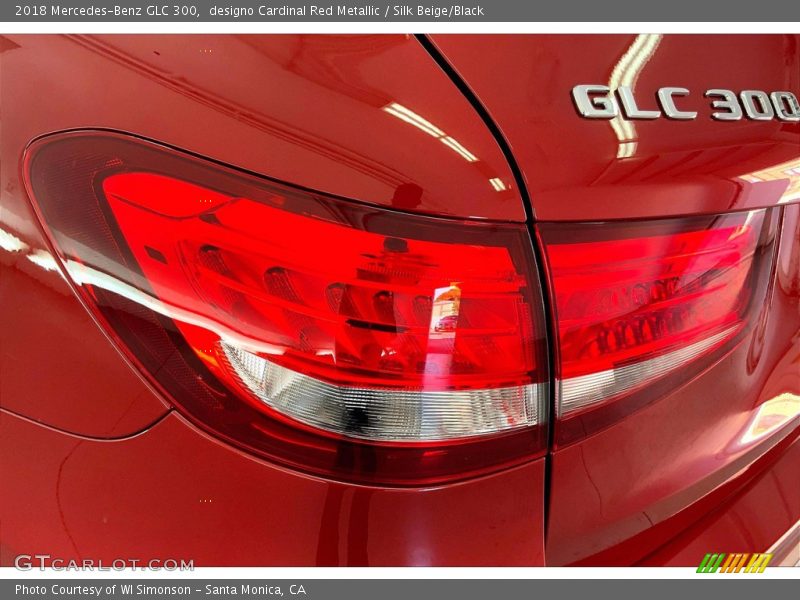 designo Cardinal Red Metallic / Silk Beige/Black 2018 Mercedes-Benz GLC 300