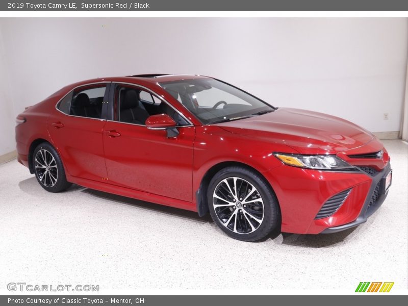 Supersonic Red / Black 2019 Toyota Camry LE
