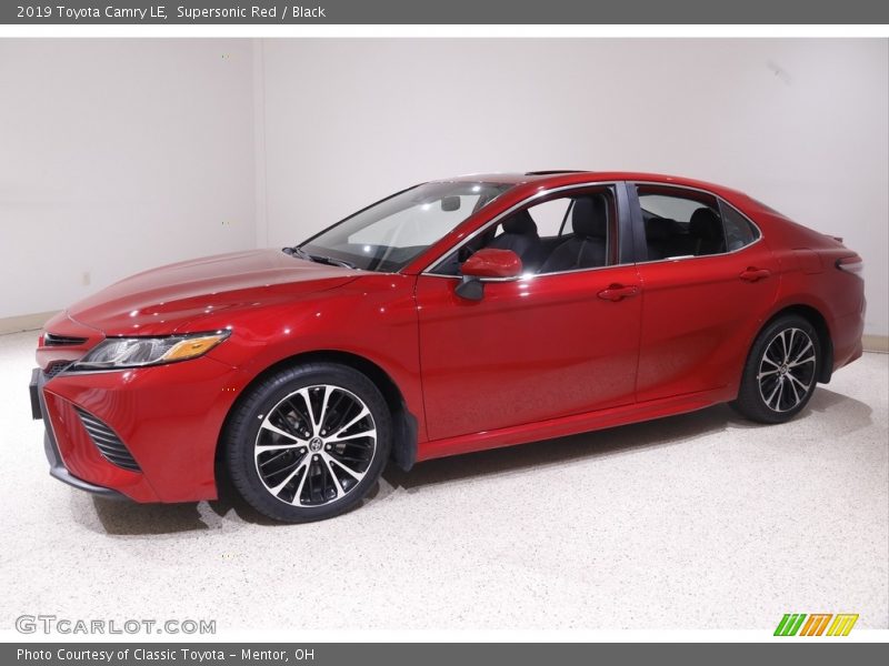 Supersonic Red / Black 2019 Toyota Camry LE