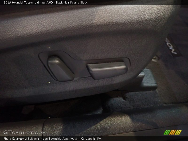 Black Noir Pearl / Black 2019 Hyundai Tucson Ultimate AWD