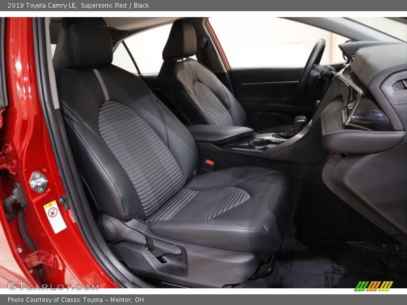 Supersonic Red / Black 2019 Toyota Camry LE
