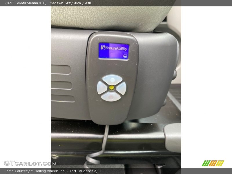 Predawn Gray Mica / Ash 2020 Toyota Sienna XLE
