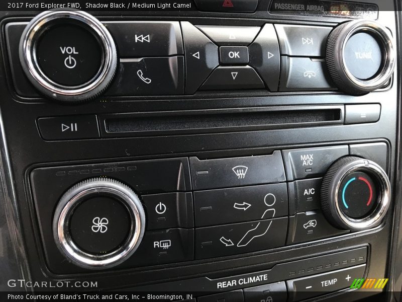 Shadow Black / Medium Light Camel 2017 Ford Explorer FWD