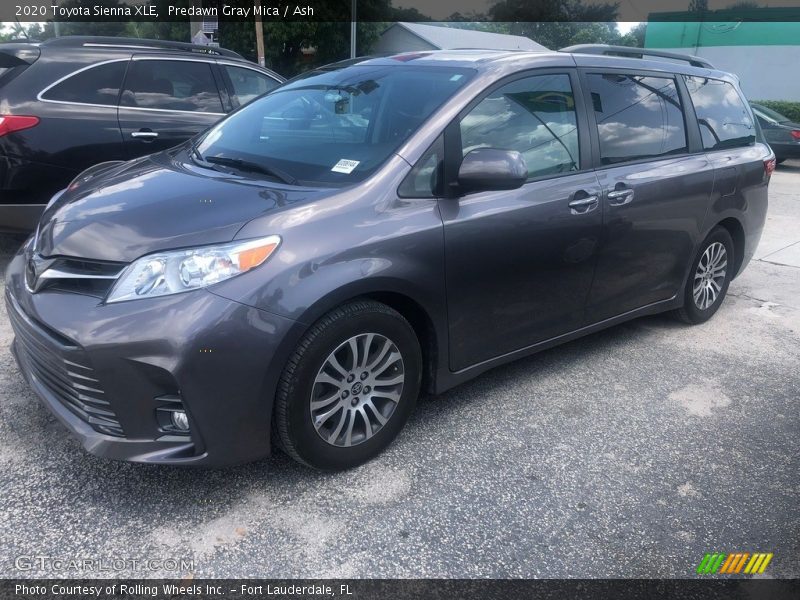 Predawn Gray Mica / Ash 2020 Toyota Sienna XLE