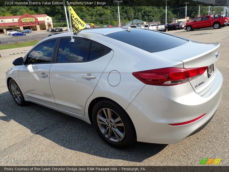 Symphony Silver / Beige 2018 Hyundai Elantra Value Edition