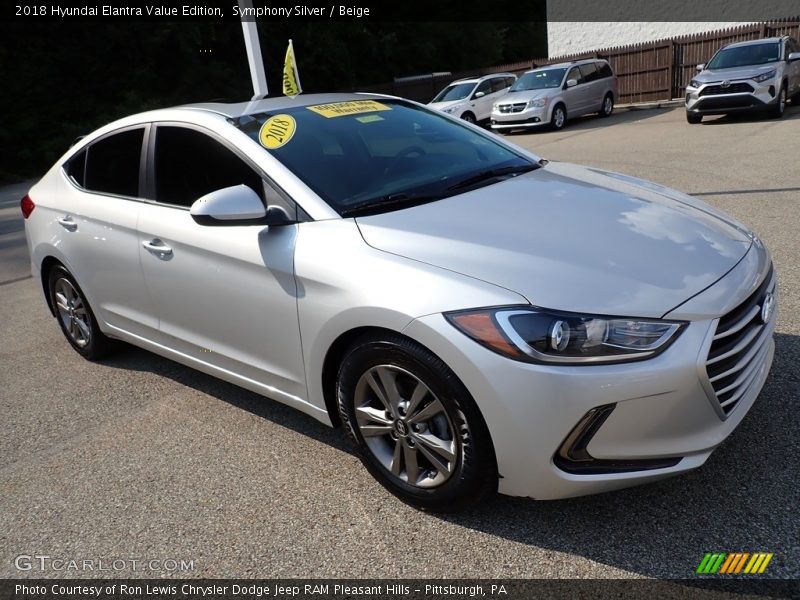 Symphony Silver / Beige 2018 Hyundai Elantra Value Edition