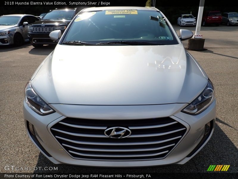 Symphony Silver / Beige 2018 Hyundai Elantra Value Edition