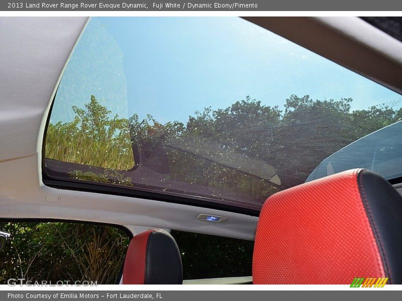 Fuji White / Dynamic Ebony/Pimento 2013 Land Rover Range Rover Evoque Dynamic