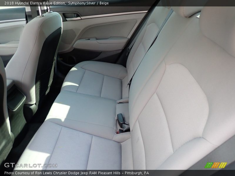 Symphony Silver / Beige 2018 Hyundai Elantra Value Edition
