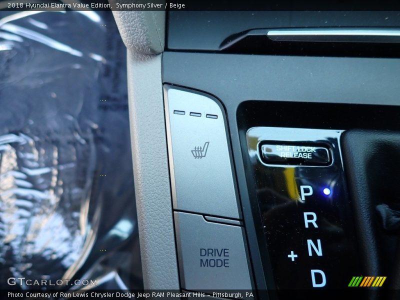 Symphony Silver / Beige 2018 Hyundai Elantra Value Edition