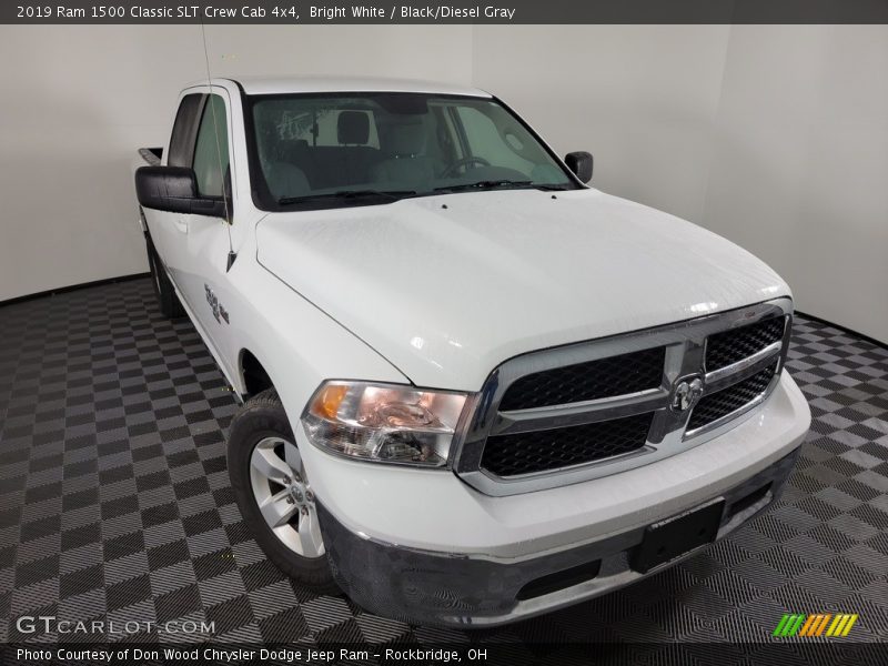 Bright White / Black/Diesel Gray 2019 Ram 1500 Classic SLT Crew Cab 4x4