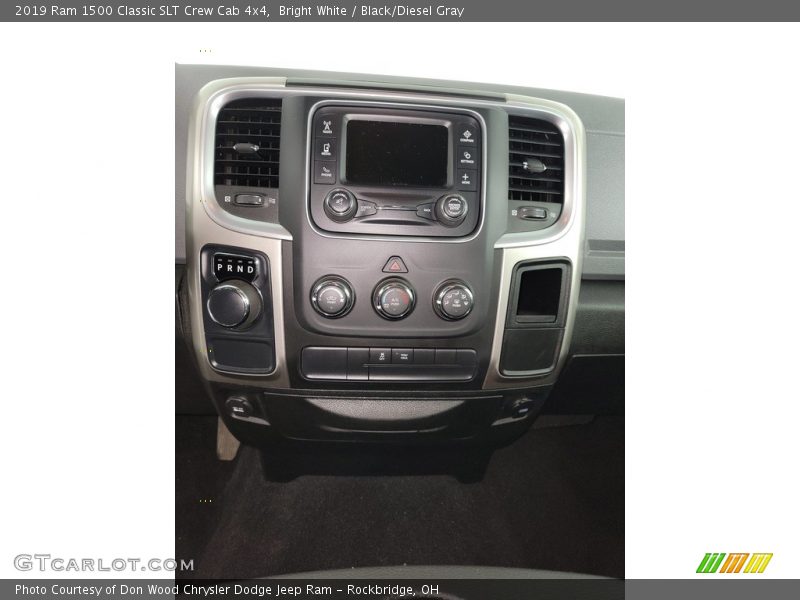 Bright White / Black/Diesel Gray 2019 Ram 1500 Classic SLT Crew Cab 4x4