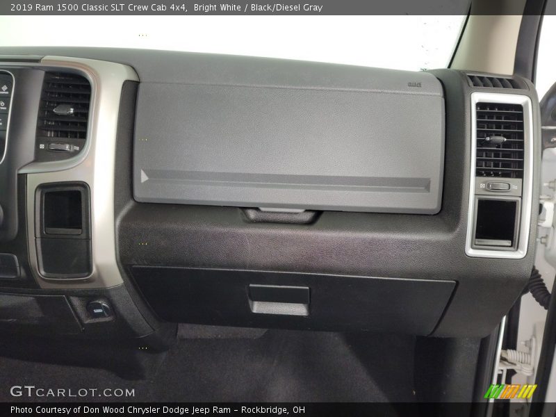 Bright White / Black/Diesel Gray 2019 Ram 1500 Classic SLT Crew Cab 4x4