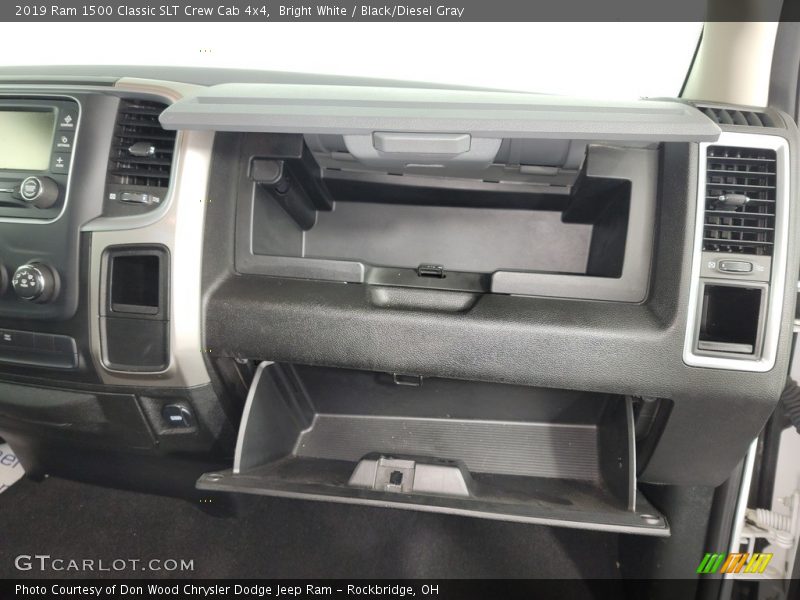 Bright White / Black/Diesel Gray 2019 Ram 1500 Classic SLT Crew Cab 4x4