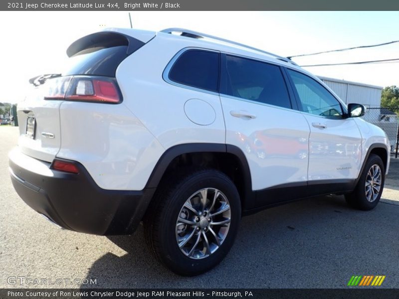 Bright White / Black 2021 Jeep Cherokee Latitude Lux 4x4