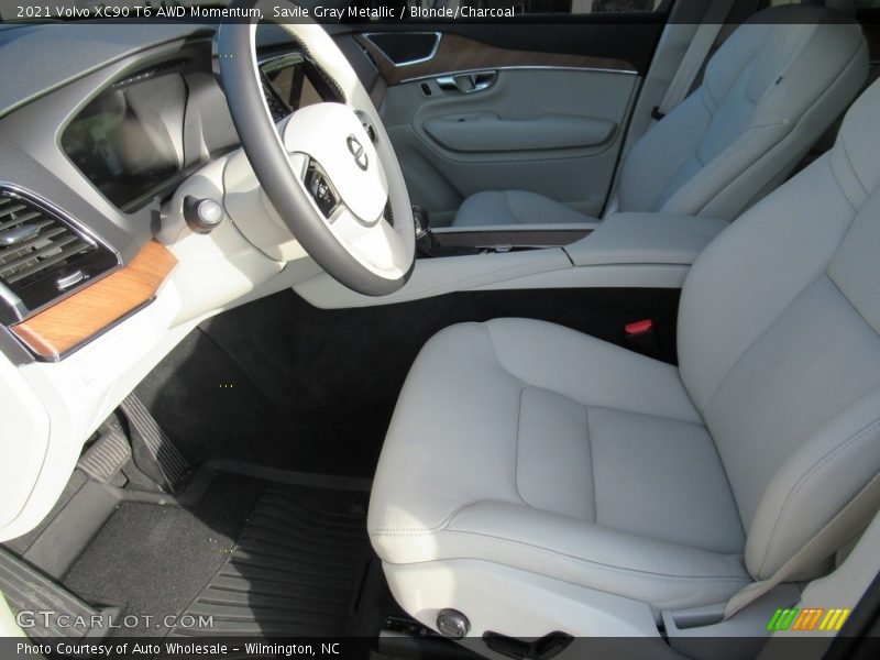 Savile Gray Metallic / Blonde/Charcoal 2021 Volvo XC90 T6 AWD Momentum