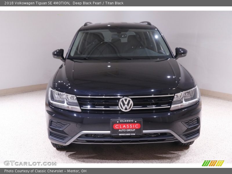 Deep Black Pearl / Titan Black 2018 Volkswagen Tiguan SE 4MOTION